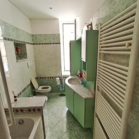 La Casa Sul Mare-savona Daire